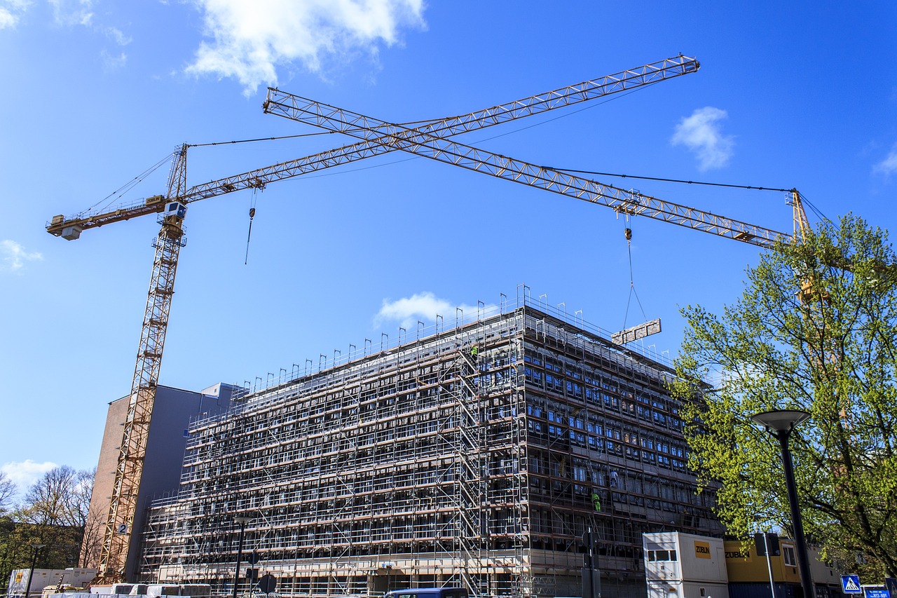 Reasons why Construction Projects Stall:  Navigating the Challenges